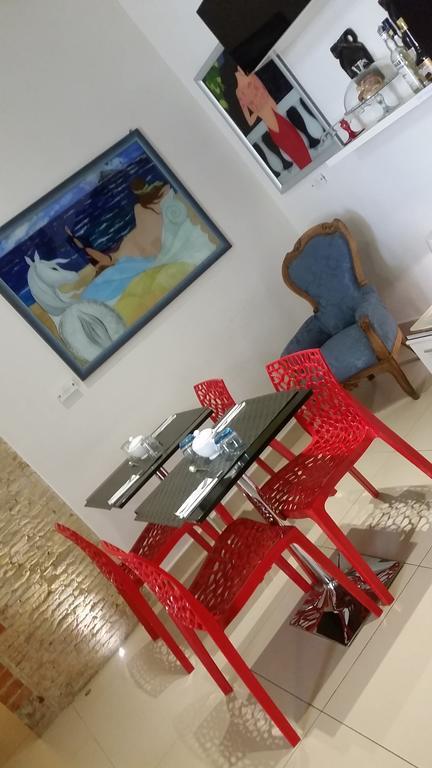 Khalisah Bed & Breakfast ปาแลร์โม ภายนอก รูปภาพ